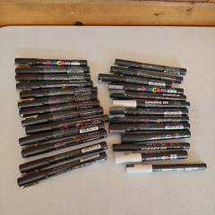 Lot of 26 Uni Posca Mitsubishi Gold x 14 Silver x 8 PC-3m White x 3 Black x 2 C3