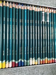 Derwent Artists Coloured Pencils Curated Set 23 Rare Professional Color Set A