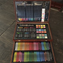 Art Set Deluxe Mega Wood Box &Drawing Set 132pc Crayons Color Pencil Brush