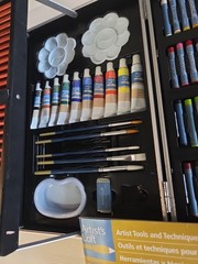 Artist’s Loft All-Media Art Set Barely Used Paint Pencils Brushes Metal Case