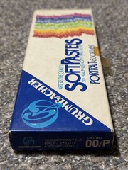 Vntg Grumbacher Finest Soft Pastels 30 Half-Length Introductory Assortment 00/P