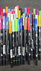 Tombow ABT Dual Brush Tip Marker Pens Lot of 80 Dynamic Strokes Fine Line (L4)