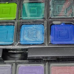 Deluxe DM Creations Water Color & Crayon Art Sketch-Kit in Wooden Case