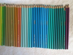 99 Crayola Colored Pencils ** Factory Sharpened ** Unused ** 33 Colors