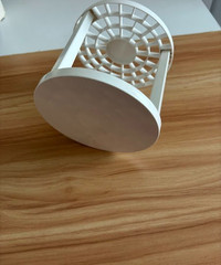 Makeup & Artist Paint Brush Holder 49 Hole Plastic Desk Stand Holding Rack NEW