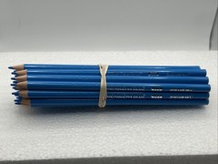 (20 COUNT) CERULEAN BLUE 003 – Shuttle Art Colored Pencils