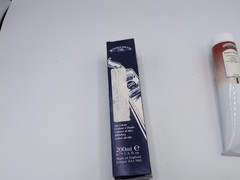Winsor & Newton Winton Oil Colour 6.75 oz. Alizarin Crimson #1 200ml