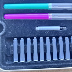 MANUNSCRIPT Calligraphy Compendium Set, Tin Box 4 Pens & 17 cartridges