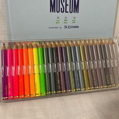 FELISSIMO Colored Pencil Set Color Museum 25 Pieces Fluorescent Metallic Used
