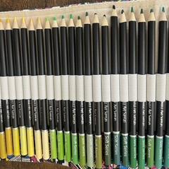Castle Art Supplies Colored Soft Series Pencils In Travel Roll Up Case