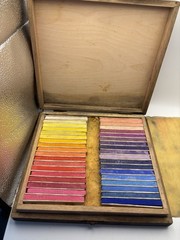 Faber-Casttell Polychromos series 9286 Artist Soft Pastels 72 Sticks In Wood Box