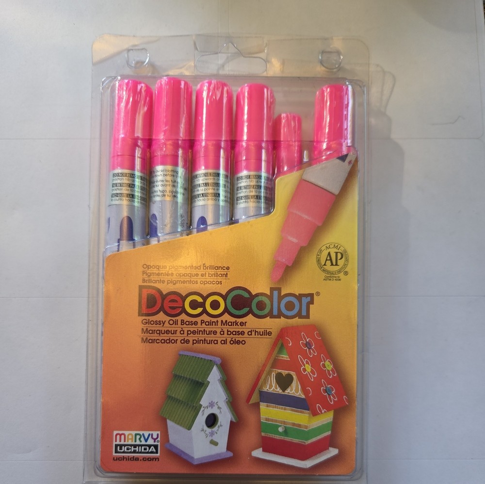 6 Marvy Uchida DecoColor Glossy Oil Based Paint Markers 1 Fine & 5 regular