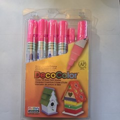 6 Marvy Uchida DecoColor Glossy Oil Based Paint Markers 1 Fine & 5 regular