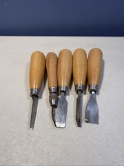 VTG SPEEDBALL PRINTMAKING LOT: NO 49 4″ BRAYER ROLLER BOXED + 5 LINO CHISELS