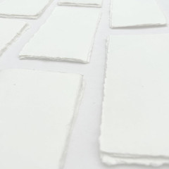 Premium Handmade Ivory White Paper 150 GSM Deckle Edge Mixed Media Sheets for Wa