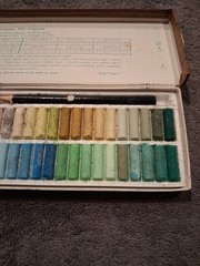 Vtg Guitar Oil Pastels Set of 60 Half Size No 780P Blending Tool Made in Japan