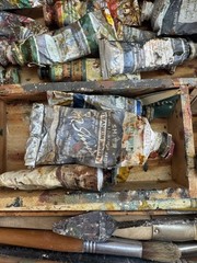 Lot of Vintage Shiva Soft Oil Paints with Dove Tail Hinged Wood Box & Brushes