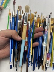 Huge Lot Of +150 Mixed Used Paint Brushes Different Brands