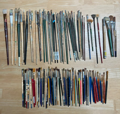 Lot of 102 Used Artists Brushes Various Brands: Daler & Rowney, Grumbacher, etc.