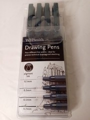 WHSmith Sketching & Drawing Set Sketch Pad Pens Pencils Clipboard Art Bundle