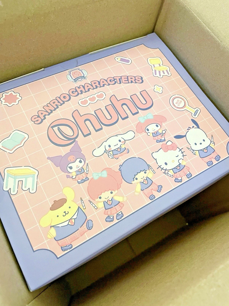 Sanrio x Ohuhu marker collaboration 80-color set. Brush nibs and thick nibs