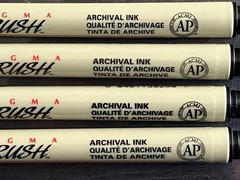 SAKURA SET OF 4 PIGMA BRUSH PENS IN BLACK COLOR. MADE IN JAPAN.