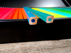 New 120 BRUTFUNER SQUARE COLORED PENCILS in Tin Box