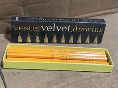 VELVET 880 HB Drawing Pencils in Box VENUS Pen & Pencil Corporation — LOT OF 10