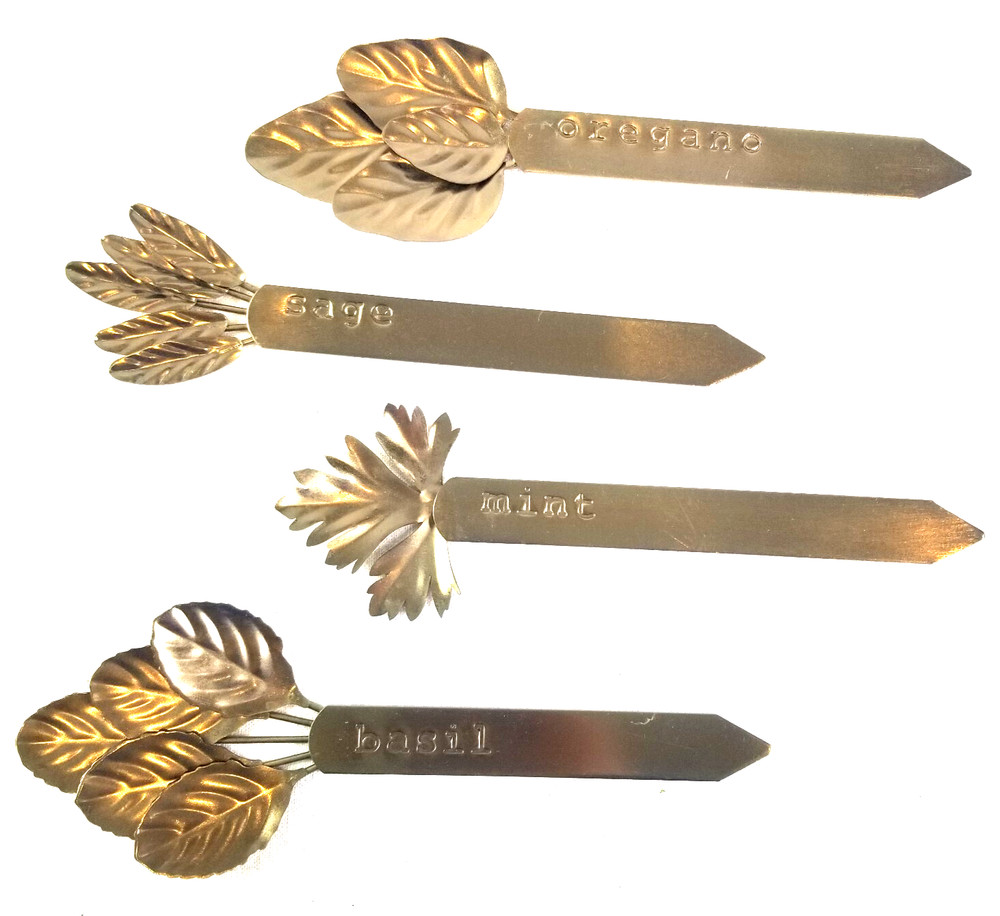 Smith & Hawken Indoor/Outdoor 4 Piece Metal Herb Marker Set