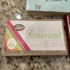 Vintage Lot Of Rembrandt & Conte Soft Pastels & Pencils Made in Holland / France