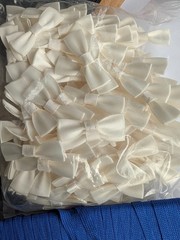 JOB LOT #131: VINTAGE threads, ribbon, lace, bows, zips & more