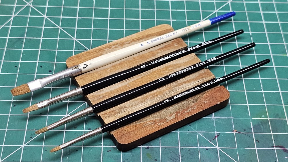 Grumbacher Set Of 4 Red Sable One-Stroke Artist Brushes Series 926 & 7705