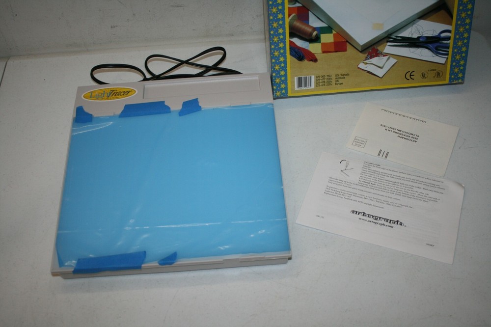 ARTOGRAPH LIGHT TRACER LIGHT BOX, Model 225-365 10″ x 12″