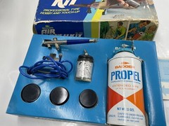Vintage Badger Air Brush Kit No 200 Professional Type Hobby and Touch Up