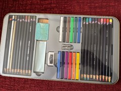 Derwent Colour Collection 36 Tin – Mixed Colouring Materials – BX48