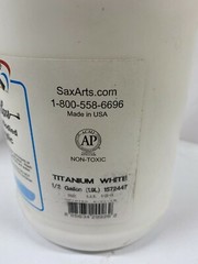 Sax True Flow Heavy Bodied White Acrylic, 1/2 gal (1.9L)