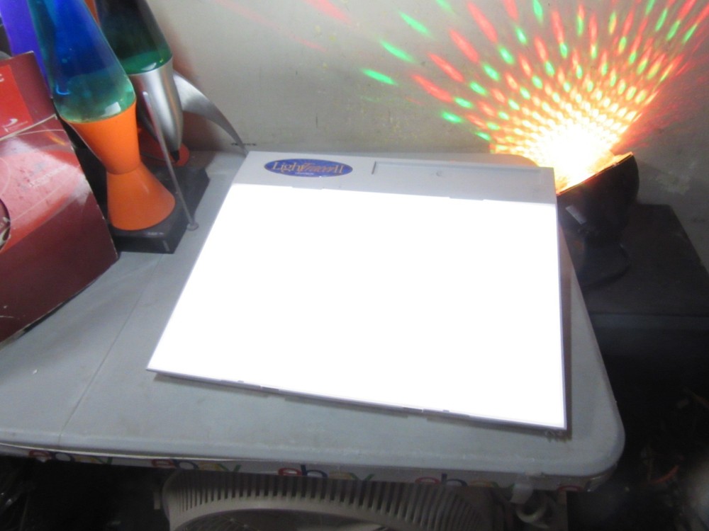 Working Artograph 225-375 LightTracer II 12 x 18 Drawing Tracing Light Box FREES