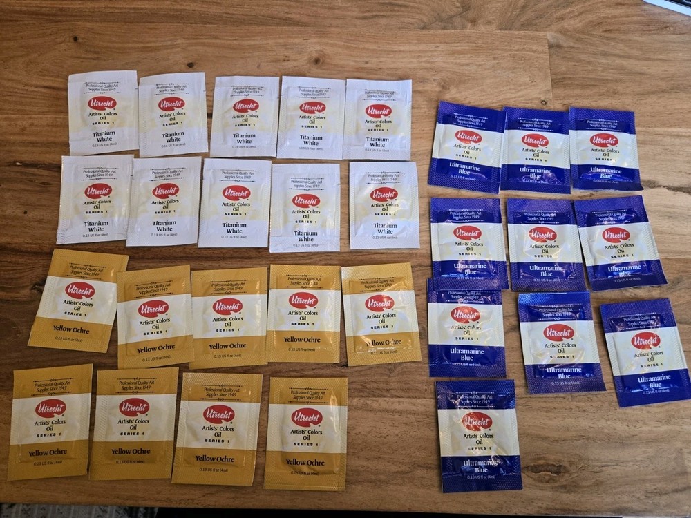 Utrecht Artist Oil Paint Series 1 Titanium White Ultramarine Blue Yellow Travel