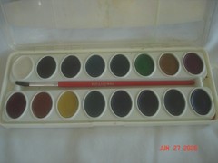 2005 NEW / UNUSED PRANG 16 WATERCOLOR PAINT SET w/ NEW PRANG BRUSH