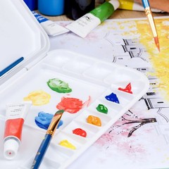 Watercolor Palette 18 Wells with Lid and 2 Mixing Areas Folding Paint Tray NEW