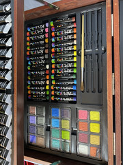 Art 101 Art Painting Drawing Set 140+ Pieces Oils Acrylic Watercolors Wood Box