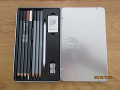 Windsor and Newton Sketching Set