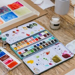 Empty Watercolor Palette Metal Tin with 26pcs Half Pans Paint Case for Travel