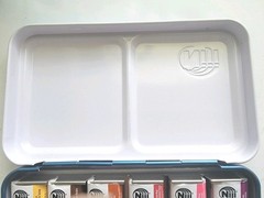 Niji Artist Watercolors Essential Set – 12-Pan Metal Tin Professional Watercolor