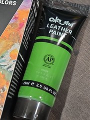 Colorful Acrylic Leather Paint 2.5oz Green – Shoe Painting Bag Decor, Jacket