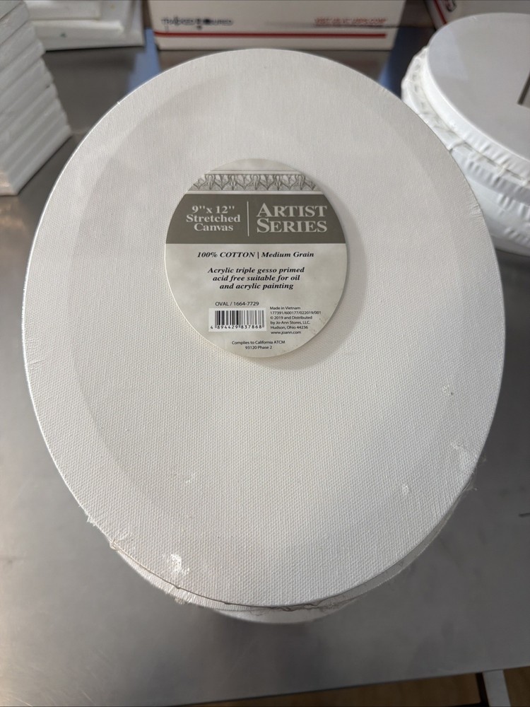 Lot Of 12 – 12 X 9 Inch Stretched Canvas Oval Shaped Frames NOS New Condition
