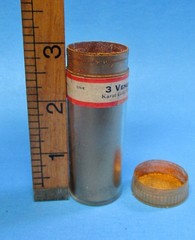 Vintage Venus 3 Karat Gold Leaf Powder 1 Ounce Bottle Total wt. 1.4 ounce