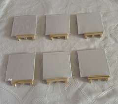 6 Mini Canvas (4in. x 4in.) and 6 Wooden Easels (4.5in. x 2.75in.)
