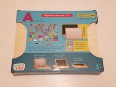 Easel Jr. Magnetic Dry Erase And Chalkboard – 70 magnets – New – ChuckleAndRoar