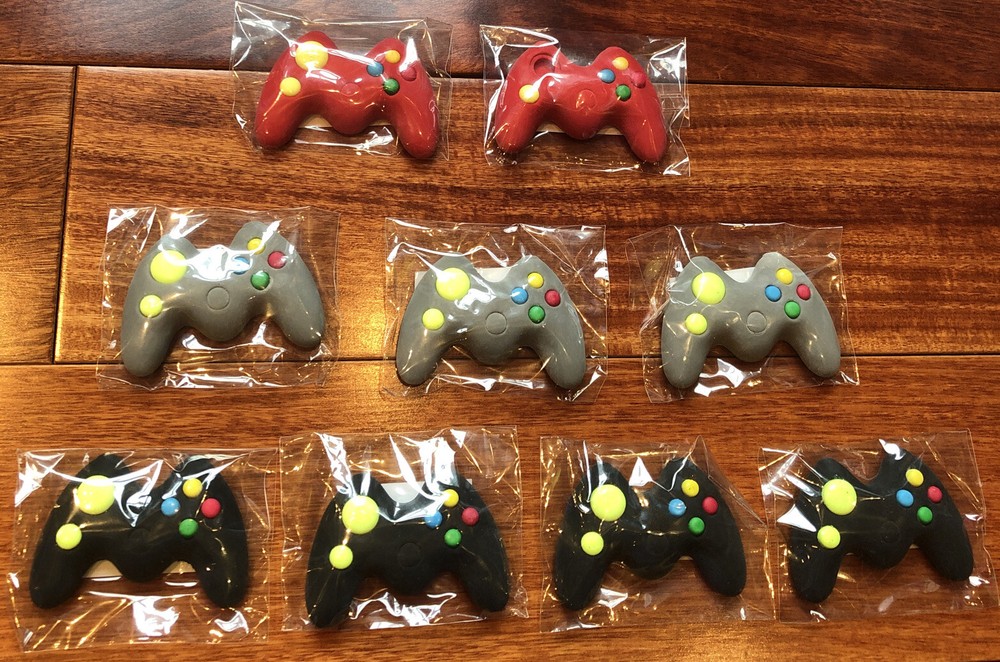 Lot Of 9 Grey/Red/Black Game Controller Eraser Raymond Geddes Novelty Brand New